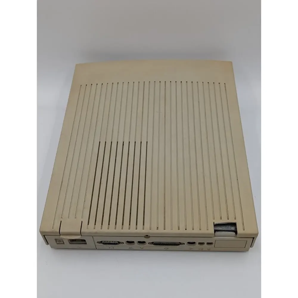 Vintage 1993 Apple Macintosh Performa 466 Computer Model M1254 Untested As-Is